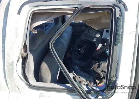 2004 Chevrolet Silverado 1500 Ls from USA, damaged, VIN 2GCEC19V641410068